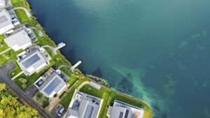 Overhead of 35 Summer Lake- click for photo gallery